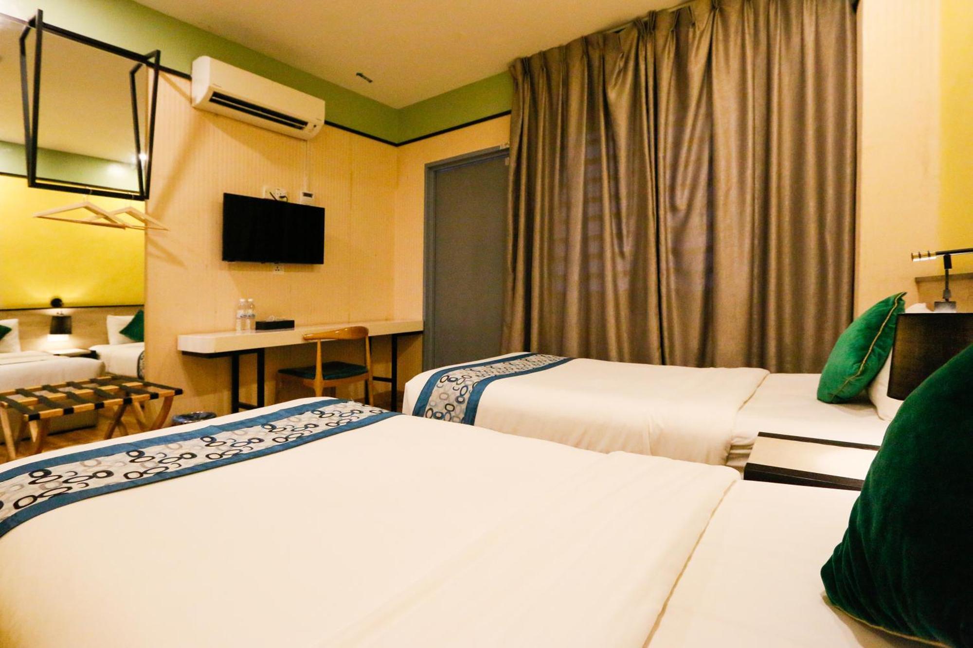 Golden Roof Hotel, סרי איסקנדר מראה חיצוני תמונה