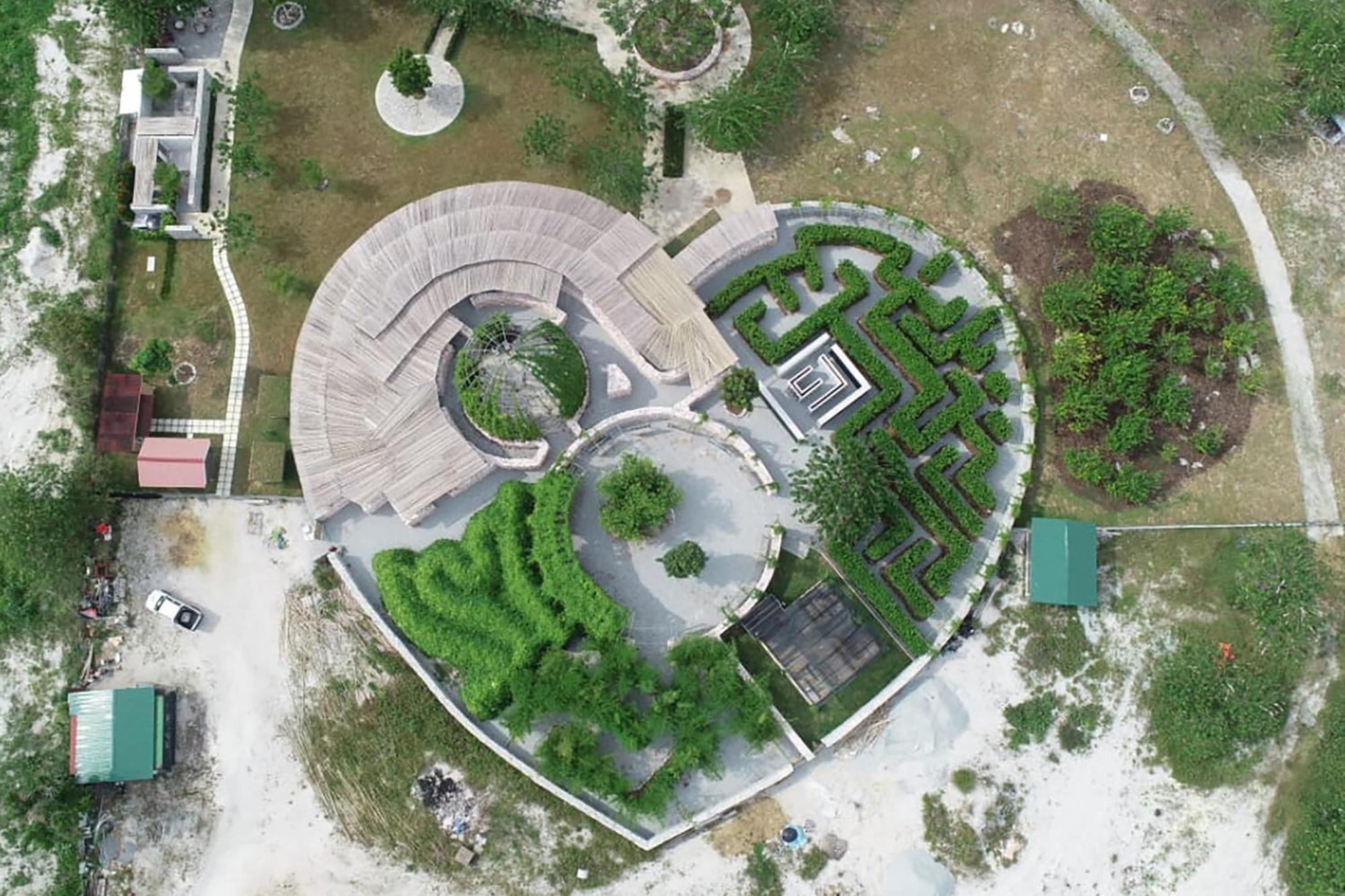 Golden Roof Hotel, סרי איסקנדר מראה חיצוני תמונה
