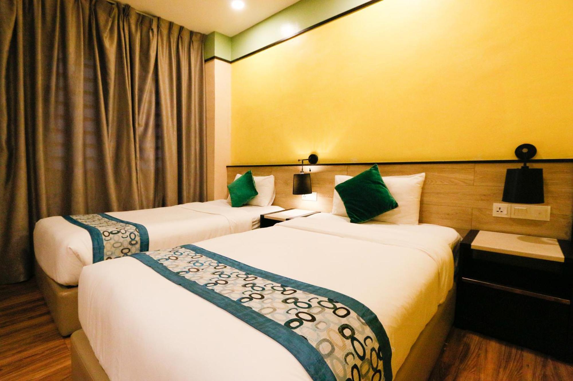 Golden Roof Hotel, סרי איסקנדר מראה חיצוני תמונה