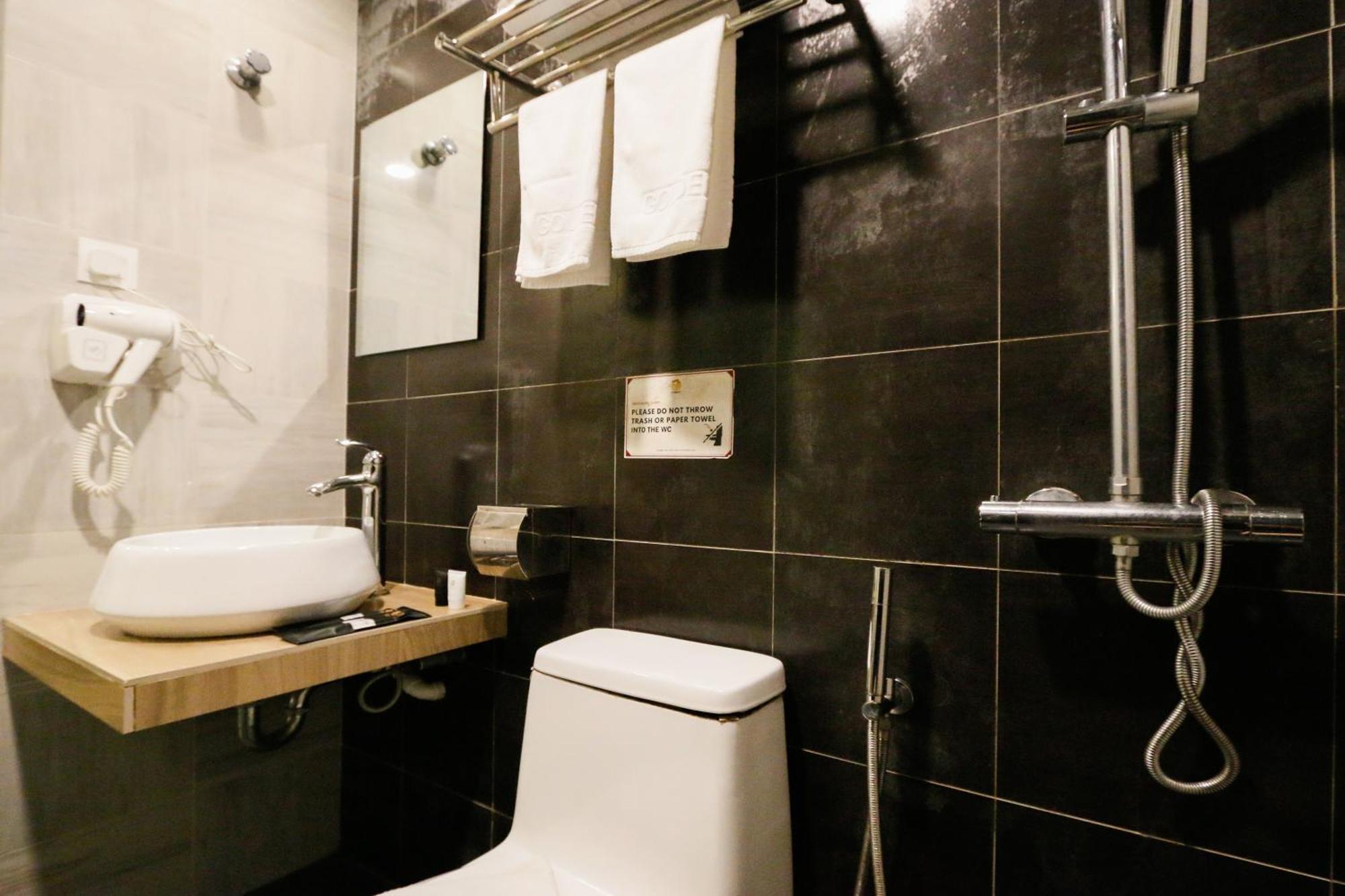 Golden Roof Hotel, סרי איסקנדר מראה חיצוני תמונה